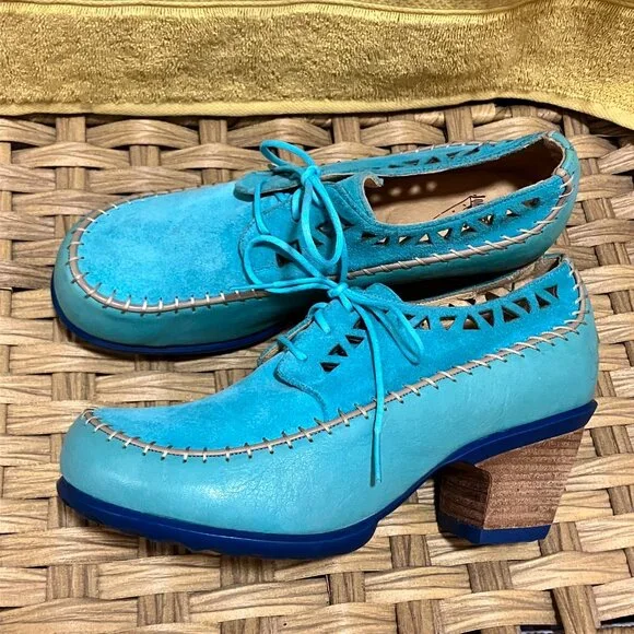 *GENTLY USED* Fluevog 2013 Hopefuls CHEERFUL, Aqua, Size 9.5 (best for 8.5)! - Picture 5 of 16